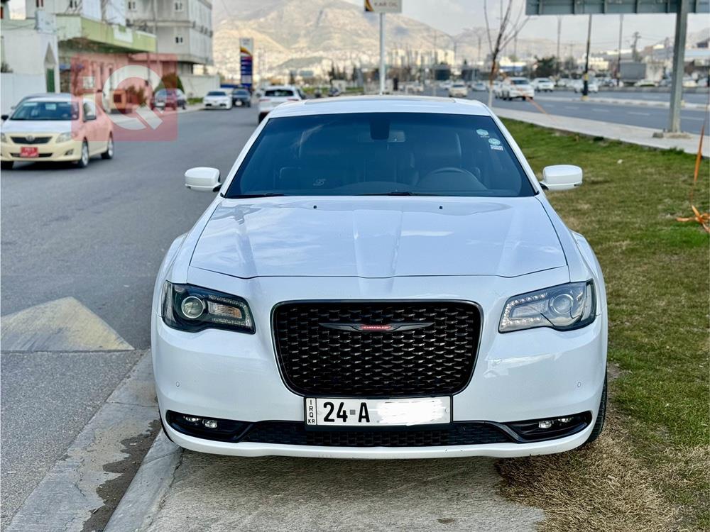 كرايسلر 300